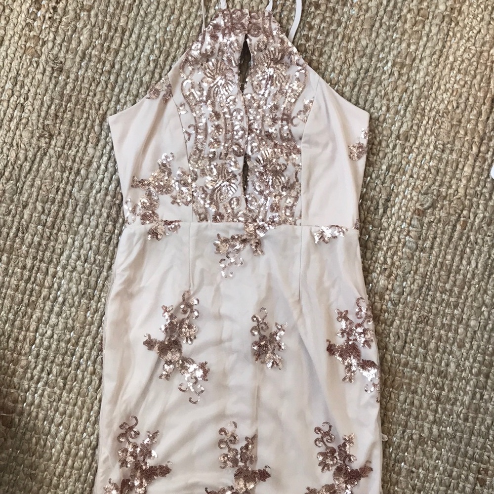 Pretty tan and gold Hello Molly dress NWT